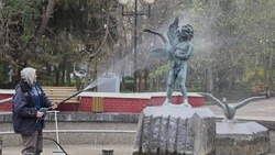 Бригада Белгорблагоустройства начала работы по подготовке городских фонтанов к новому сезону