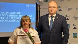 Андрей Иконников поздравил яковлевских медсестёр с профессиональным праздником 
