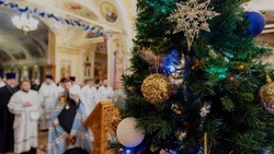 Богослужения пройдут в семи храмах Белгорода в новогоднюю ночь 