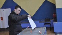 Руслан Роменский из города Строителя впервые пришёл голосовать на избирательный участок