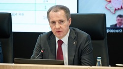 Вячеслав Гладков сообщил о выделении ещё 200 млн рублей на соцконтракты 