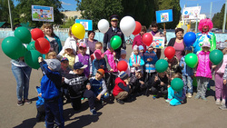Яковлевские полицейские организовали велопробег для малышей