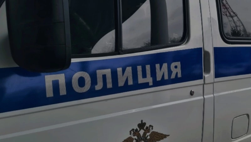32-летний белгородец вынес из супермаркета икру и колбасу
