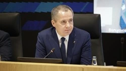Вячеслав Гладков рассказал об обеспечении жильём 40 многодетных семей в 2025 году