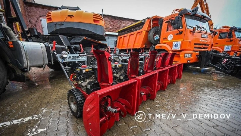 Гладков рассказал о решении проблем с нехваткой водителей коммунальной техники 