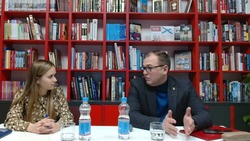 Глава администрации Яковлевского округа Олег Медведев провёл большую прямую линию с яковлевцами