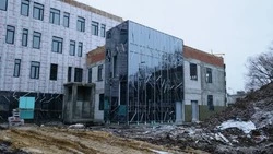 Вячеслав Гладков побывал на стройплощадке детской поликлиники №3 Белгорода