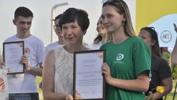 Яковлевские активисты получили награды в преддверии Дня молодёжи в городе Строителе