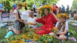 Центральная библиотека запустила грантовый проект «Яковлевские АРТ-сезоны»