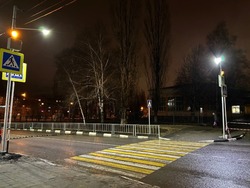 Светофоры с мигающим жёлтым установили вблизи трёх школ города Строителя 