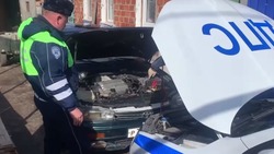 Белгородские госавтоинспекторы помогли автомобилисту запустить двигатель автомобиля