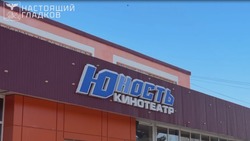 Вячеслав Гладков осмотрел площадку для Школы креативных индустрий в Строителе 