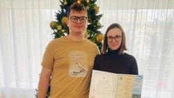 Первый новорождённый Белгорода 2025 года получил свидетельство о рождении