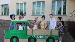 Военный бал собрал юных танцоров в быковской школе Яковлевского района
