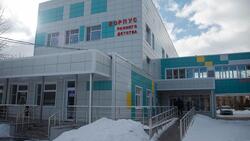 Вячеслав Гладков посетил отделение онкогематологии детской областной больницы