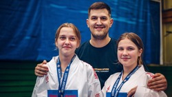 Яковлевские спортсменки привезли медали с Всероссийского турнира по карате «Невский факел»