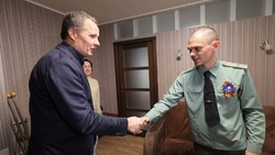 Вячеслав Гладков навестил семьи участников СВО в канун Дня Победы