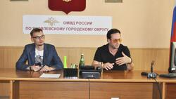 Яковлевские активисты встретились с популярным российским актёром Дмитрием Мазуровым