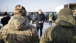 Вячеслав Гладков передал 49 машин отрядам «БАРС-Белгород», «Орлан» и МЧС