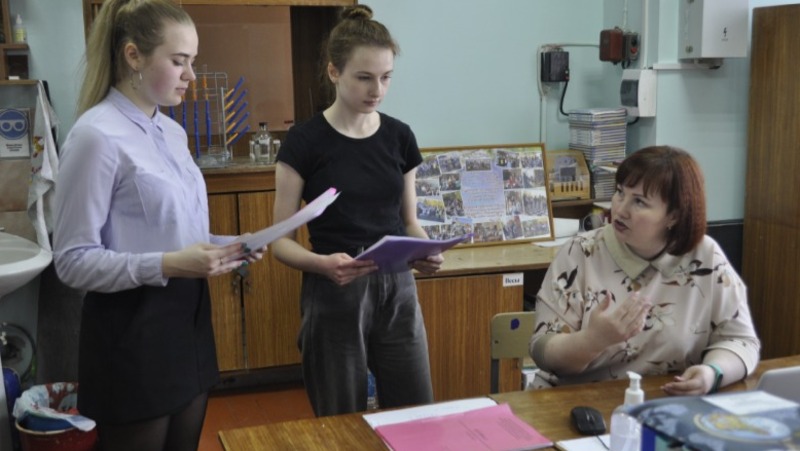 Учитель химии средней школы № 3 г. Строителя Наталья Рожкина стала призёром конкурса «Учитель года» 