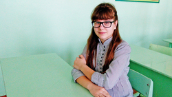 Интеллигентна и скромна… Ирина Азарова стала самым юным президентом школьной республики