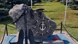 Памятный знак «Морякам всех поколений» открыли в Яковлевском городском округе 