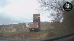 Яковлевцы пожаловались на сброс строительных отходов в округе 