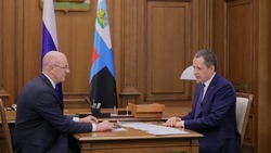 Дмитрий Чернышенко и Вячеслав Гладков обсудили вопросы социально-экономического развития региона