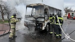 Пассажирский автобус загорелся в Белгороде в районе остановки «Энергомаш»