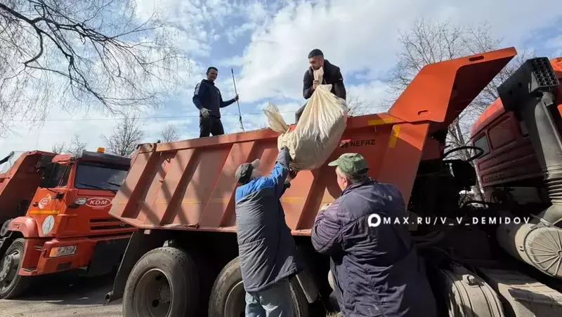 В Белгороде на уборку Богданки вышли 860 человек