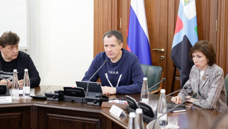 Вячеслав Гладков вновь поднял вопрос дефицита медкадров в регионе