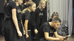 Юные яковлевские актёры провели тренинг по актёрскому мастерству для сверстников