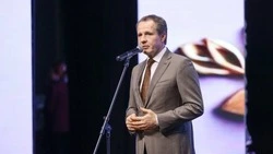 Вячеслав Гладков поздравил белгородцев с Днём России 