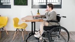Индивидуальные предприниматели с инвалидностью в РФ смогут получить статус соцпредприятия