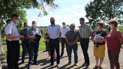 Глава администрации Яковлевского округа посетил село Серетино в рамках рабочей поездки