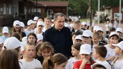 Вячеслав Гладков рассказал об обучении 460 детей из приграничья в других регионах 