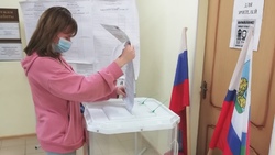 Самый молодой избиратель пришла на участок №1204 в селе Быковке Яковлевского округа