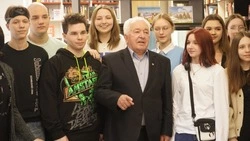 Яковлевцы встретились с худруком Белгородского академического театра Виктором Слободчуком