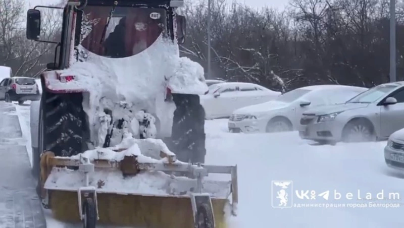 УК попросили жителей Белгорода освободить дворы от автомобилей