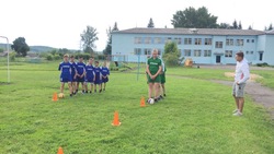 Яковлевцы провели соревнования по футболу и лапте на школьном стадионе села Кривцова