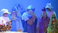 Новогодняя программа стартовала в Белгородском театре кукол