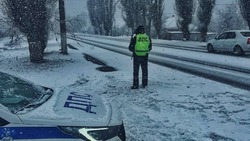 Белгородские госавтоинспекторы призвали водителей к строгому соблюдению ПДД в непогоду