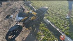 Подросток на мотоцикле влетел в иномарку на трассе в Яковлевском округе 