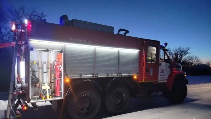 В 10-этажке в Строителе загорелась квартира на верхнем этаже