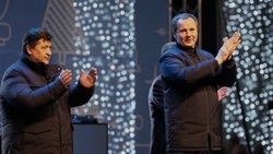 Губернатор Вячеслав Гладков поздравил белгородцев с Новым годом на Соборной площади