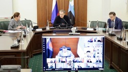 Вячеслав Гладков обсудил с главами муниципалитетов патриотическое воспитание детей