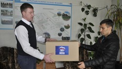 Партийцы доставили продуктовые наборы нуждающимся жителям Яковлевской территории