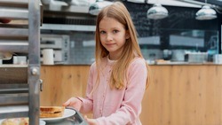 Почти 26 тыс. детей из многодетных семей получают бесплатное питание в школах Белгородской области