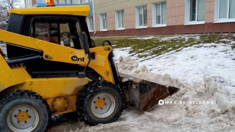 192 рабочих вышли на уборку Белгорода после зимы 