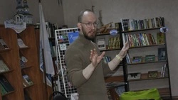 Писатель Евгений Рудашевский встретился с яковлевскими подростками 